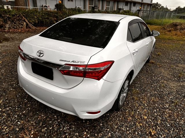TOYOTA豐田 ALTIS  第5張相片