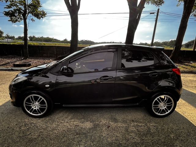 MAZDA馬自達 MAZDA 2  第4張相片