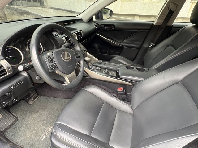 LEXUS凌志 IS 300  第8張相片