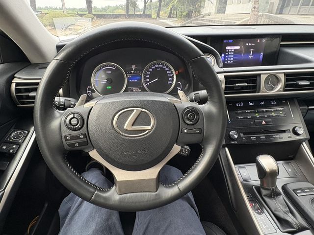 LEXUS凌志 IS 300  第11張相片