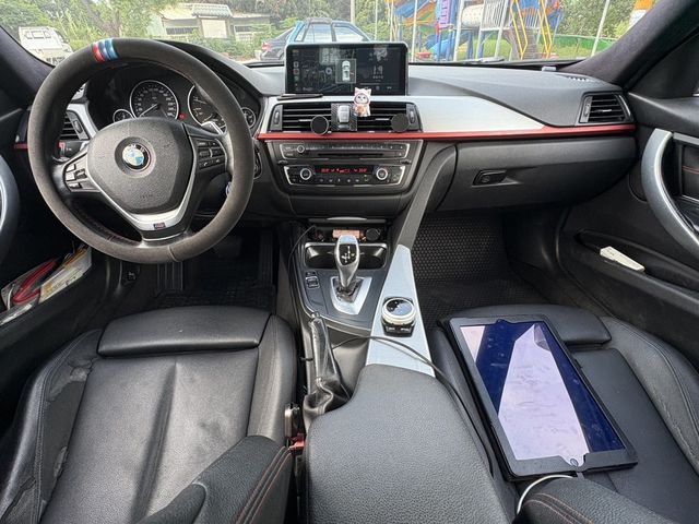 BMW寶馬 320D TOURING  第12張相片