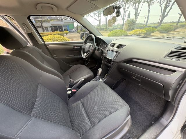 SUZUKI鈴木 SWIFT  第13張相片