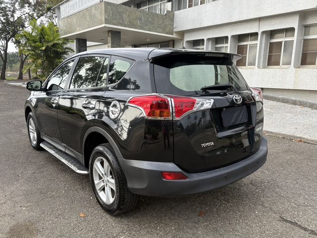 TOYOTA豐田 RAV4  第4張相片