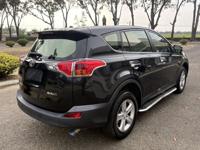TOYOTA豐田 RAV4  第5張相片