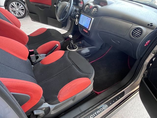 CITROEN雪鐵龍 C2  第7張相片