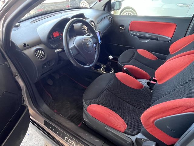 CITROEN雪鐵龍 C2  第8張相片