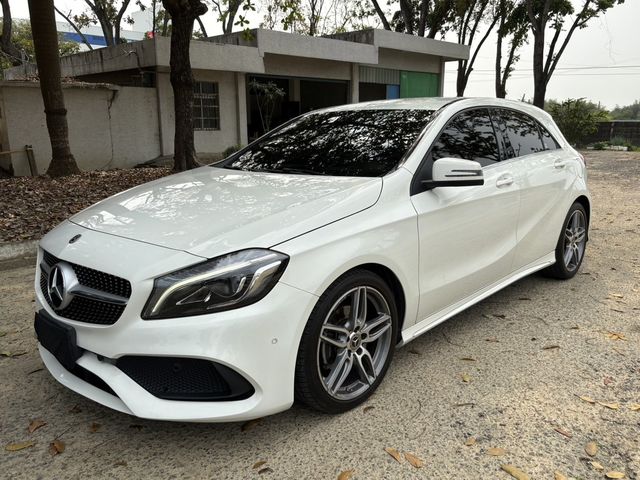 M-BENZ賓士 A180  第3張相片