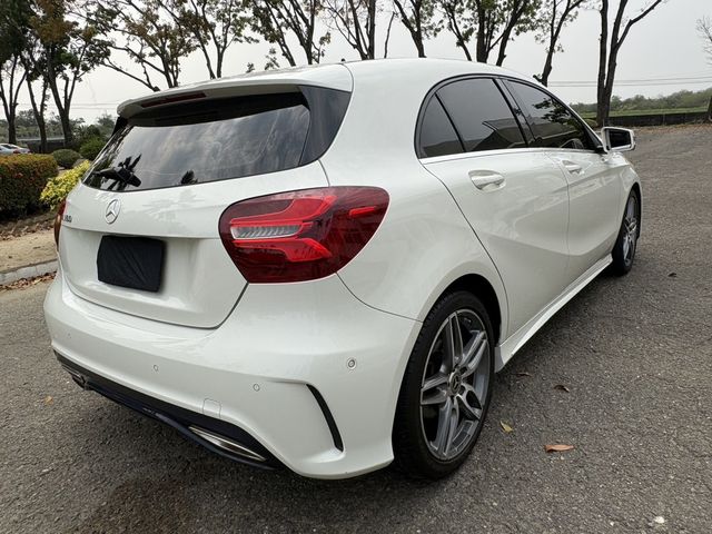 M-BENZ賓士 A180  第6張相片
