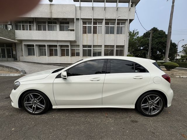 M-BENZ賓士 A180  第7張相片