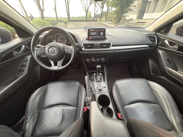 MAZDA馬自達 MAZDA 3  第12張相片