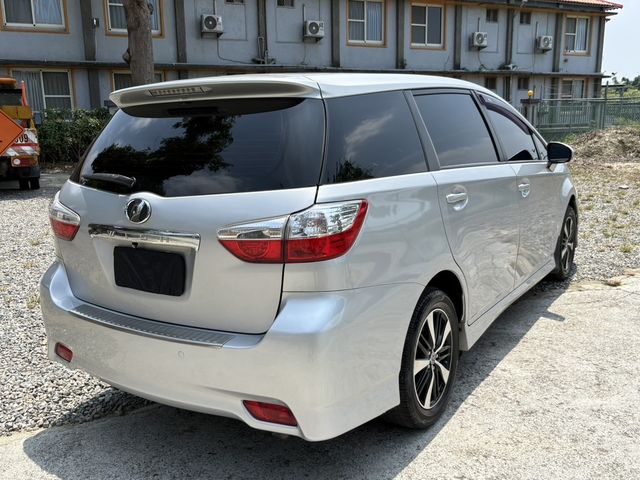 TOYOTA豐田 WISH  第6張相片