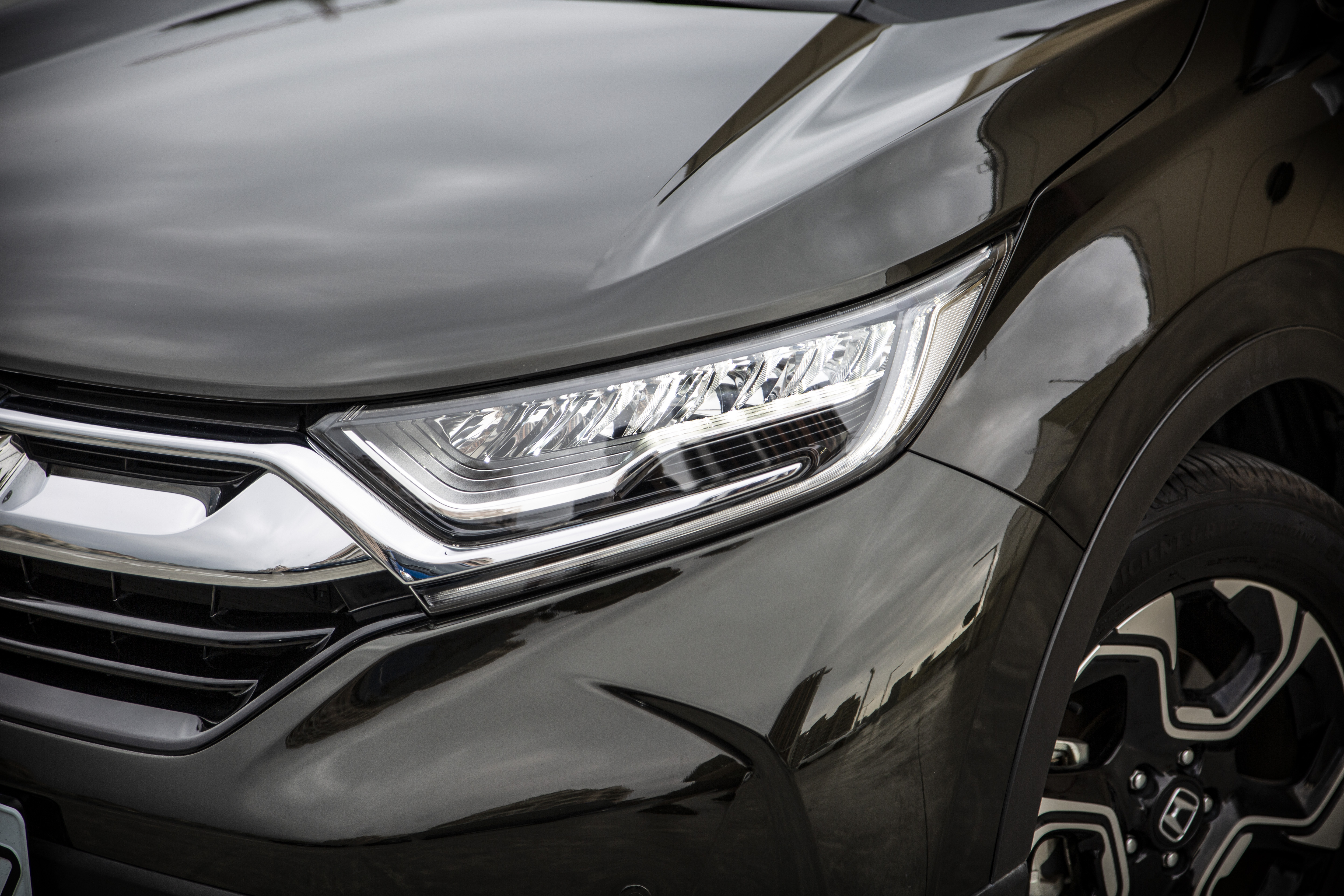 17年 CR-V 五代 VTi-S 6安 LED多光束大燈【實車價行情指標店】  第12張相片