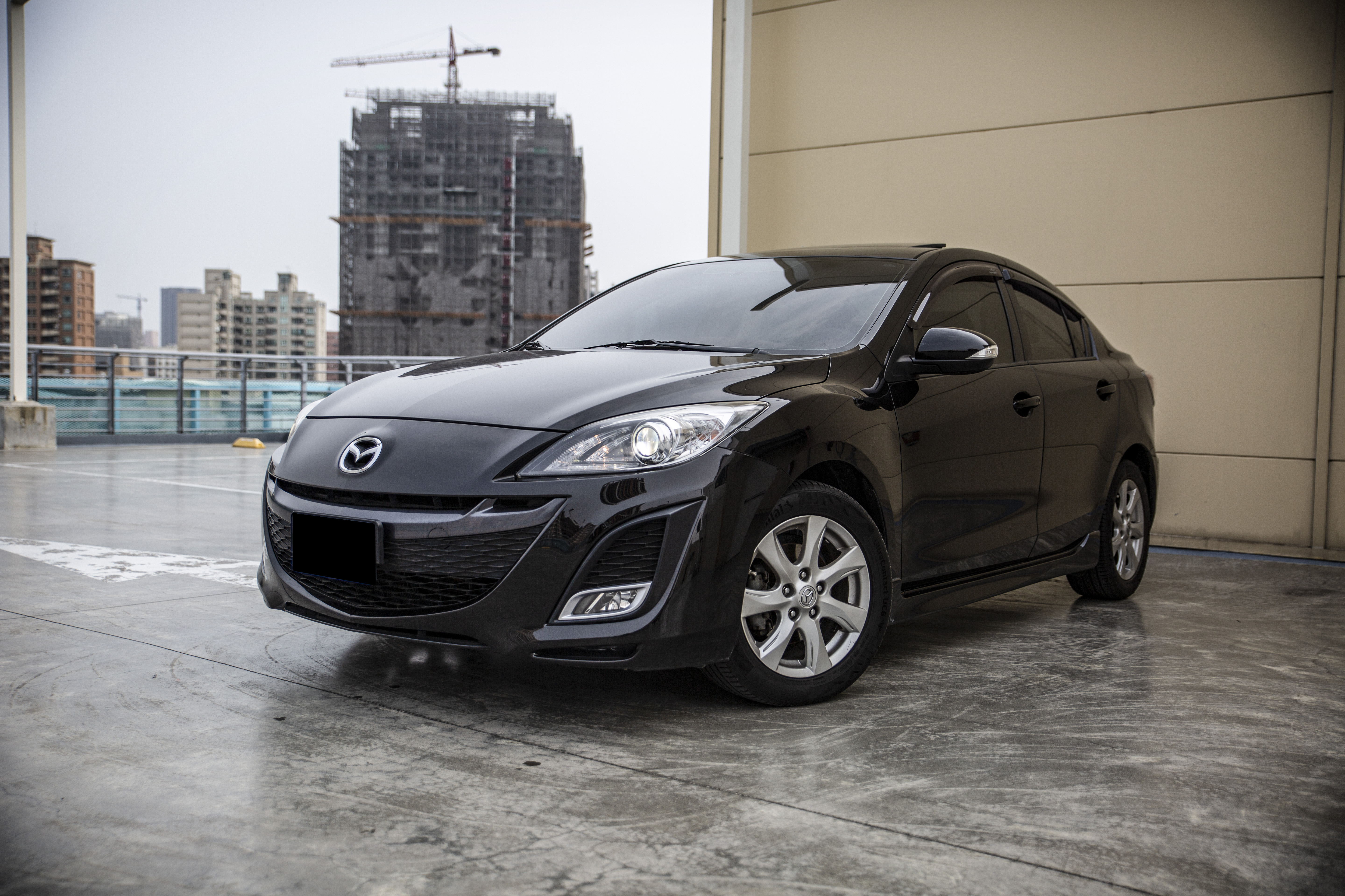 12年 Mazda3 4D 頂級型 正一手車 跑8萬 電動椅【實車價行情指標店】  第1張相片