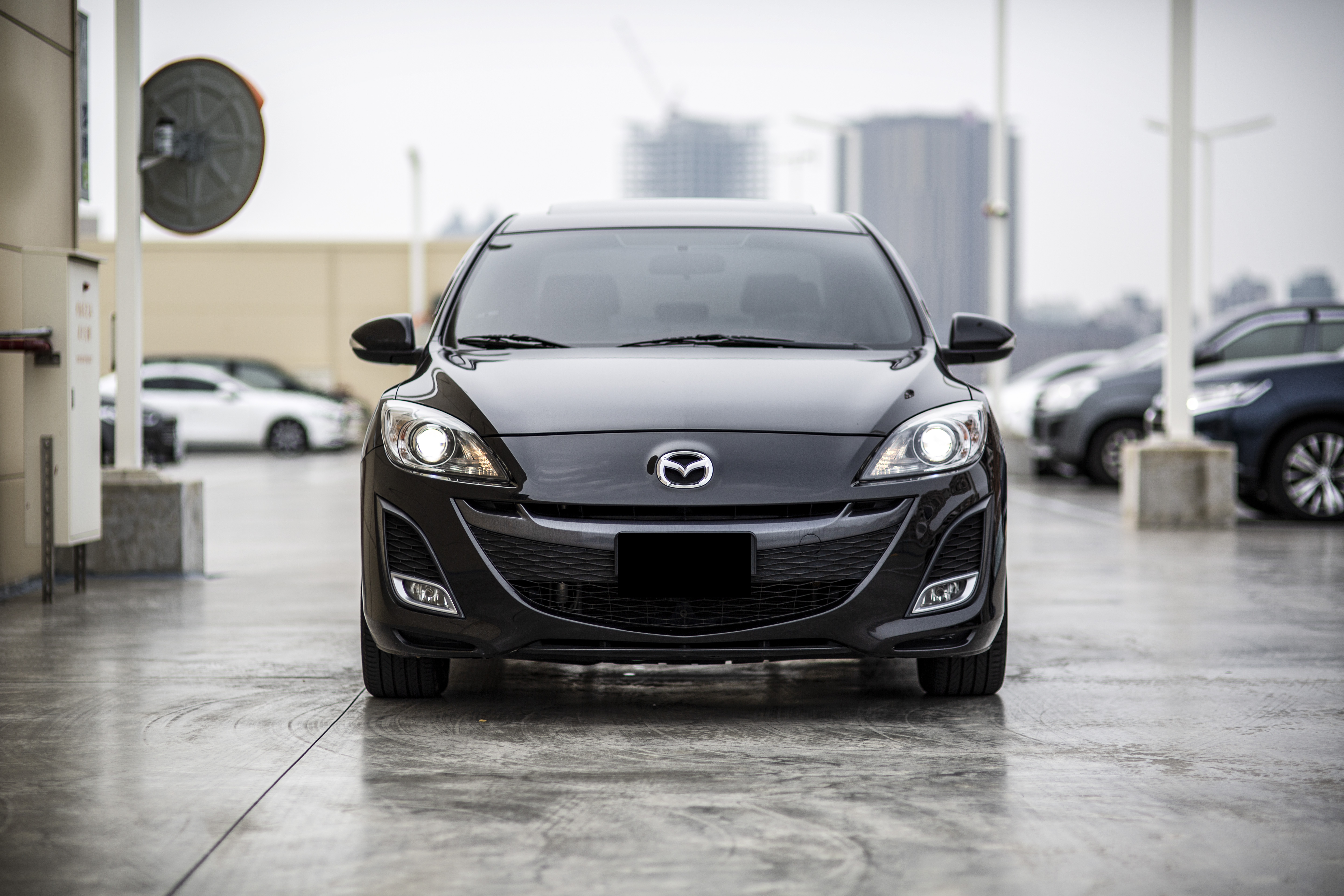 12年 Mazda3 4D 頂級型 正一手車 跑8萬 電動椅【實車價行情指標店】  第2張相片