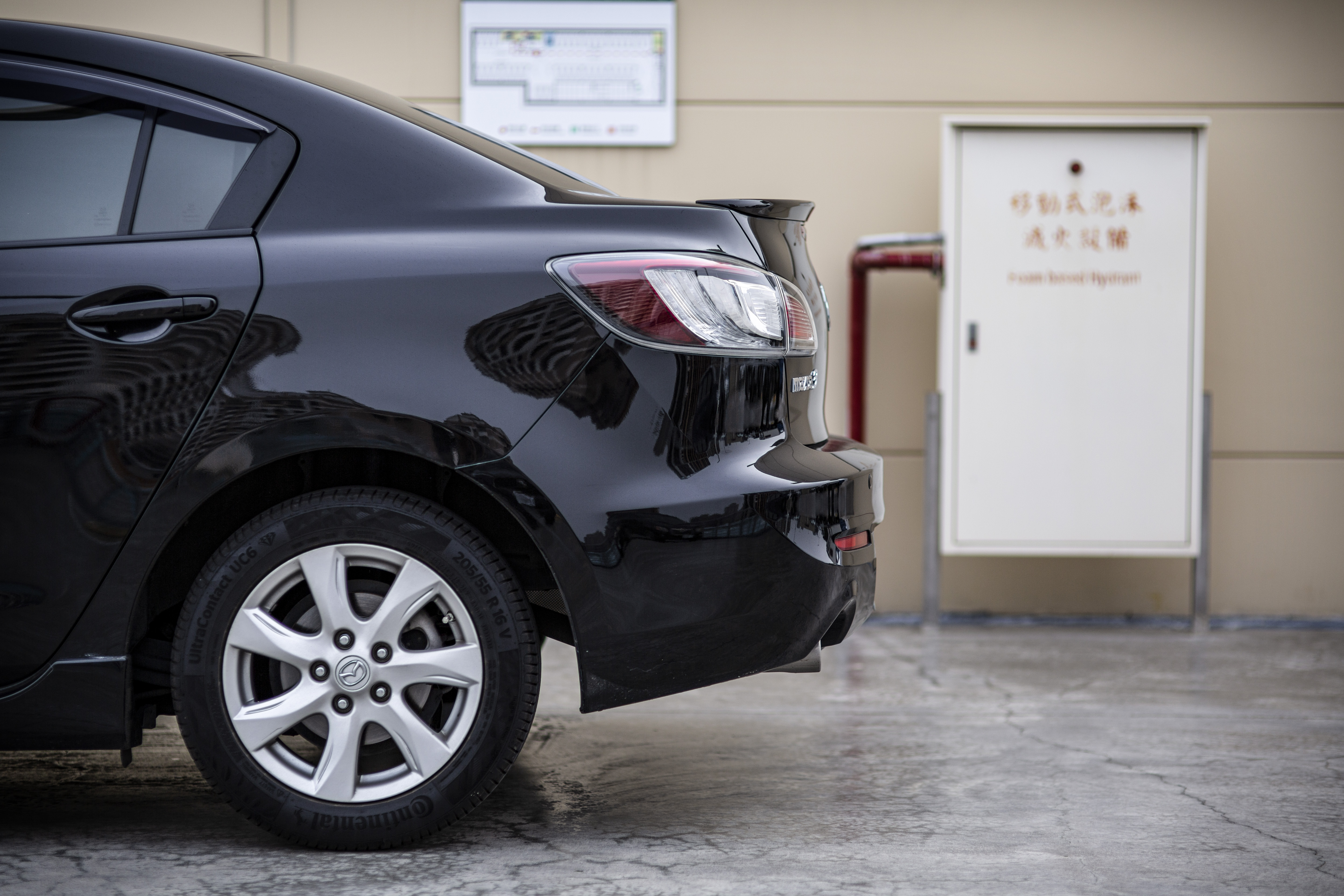 12年 Mazda3 4D 頂級型 正一手車 跑8萬 電動椅【實車價行情指標店】  第4張相片