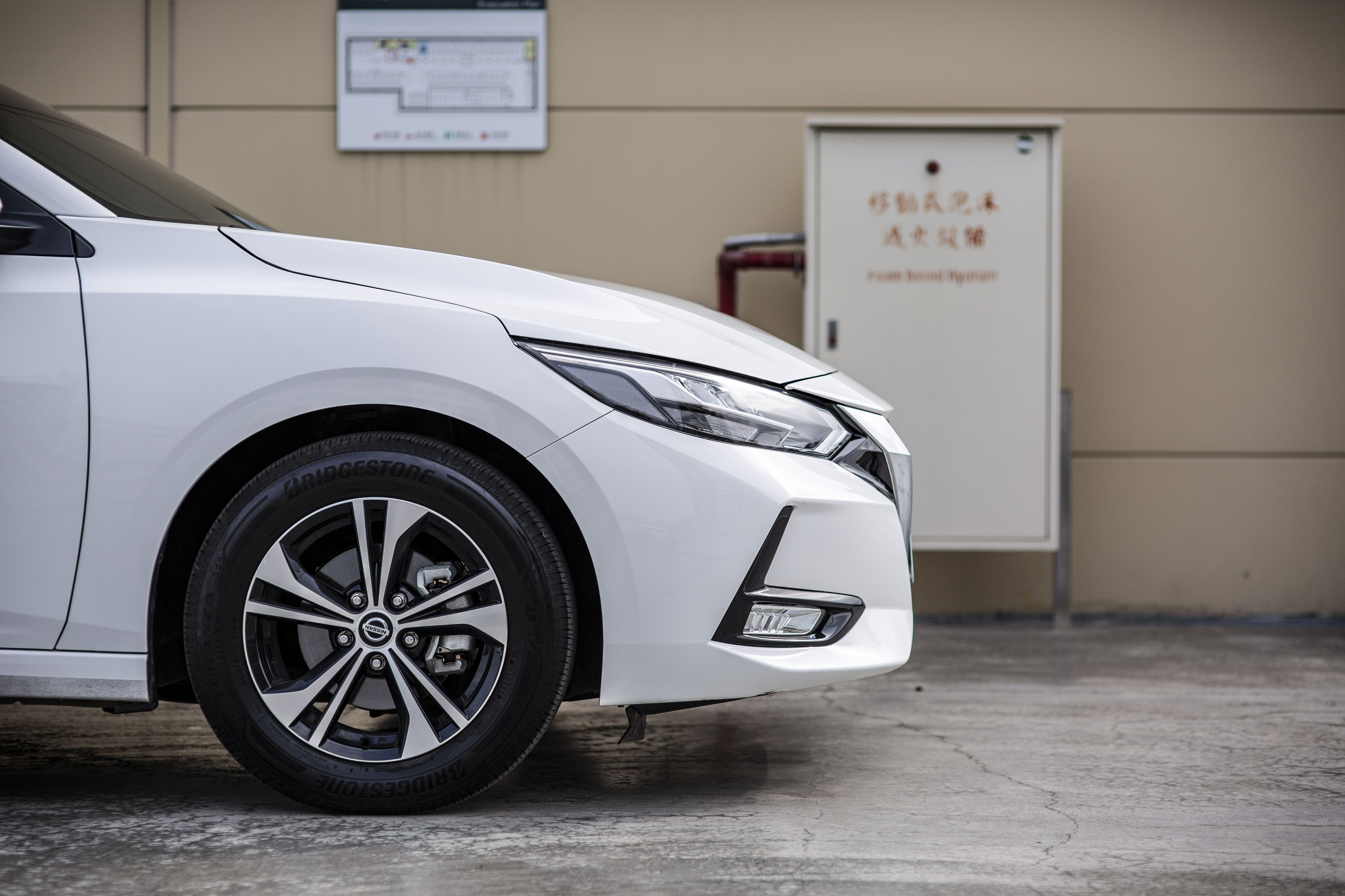 21年 Sentra 尊爵型 LED陣列式頭燈 全速域ACC【實車價行情指標店】  第9張相片