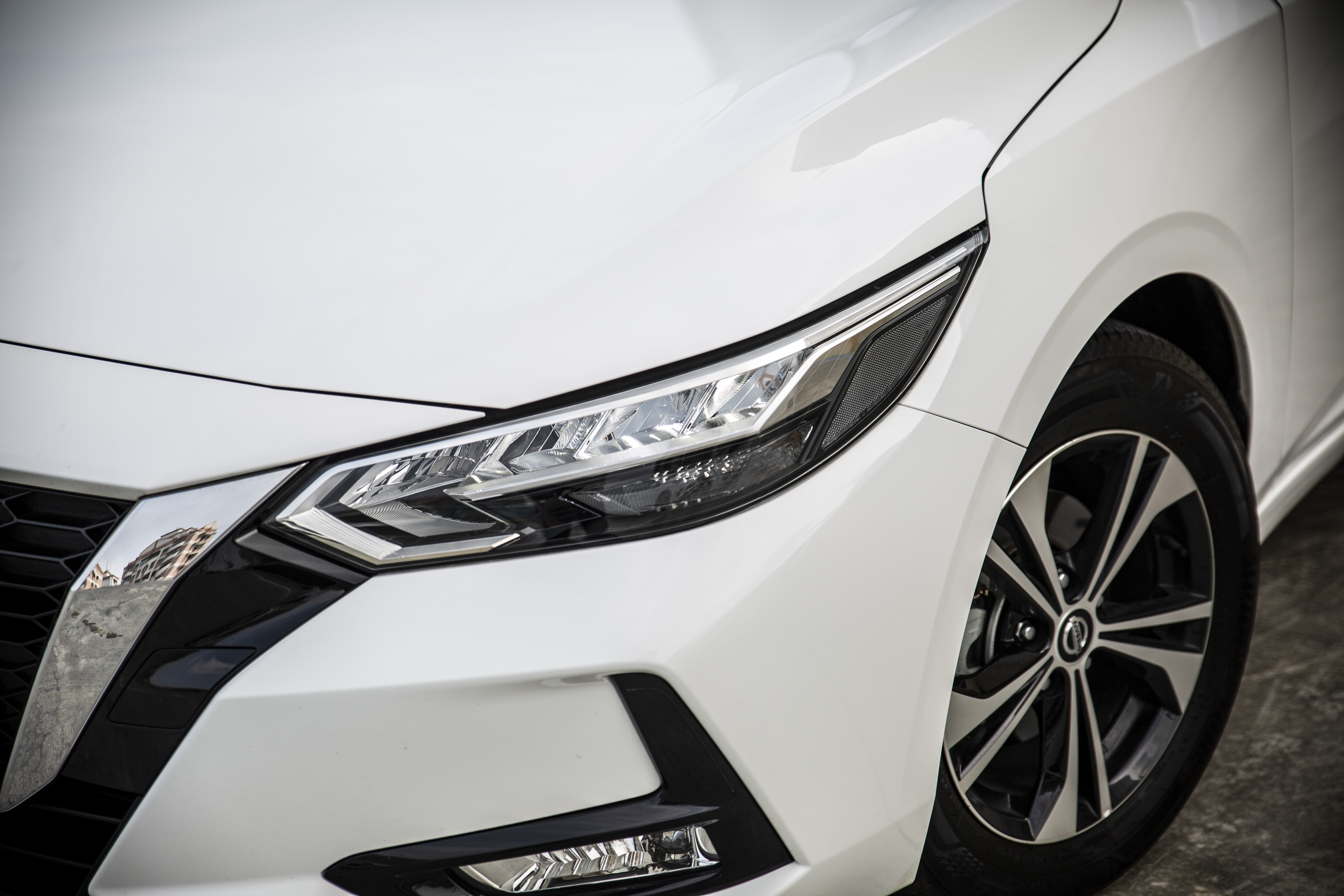 21年 Sentra 尊爵型 LED陣列式頭燈 全速域ACC【實車價行情指標店】  第14張相片