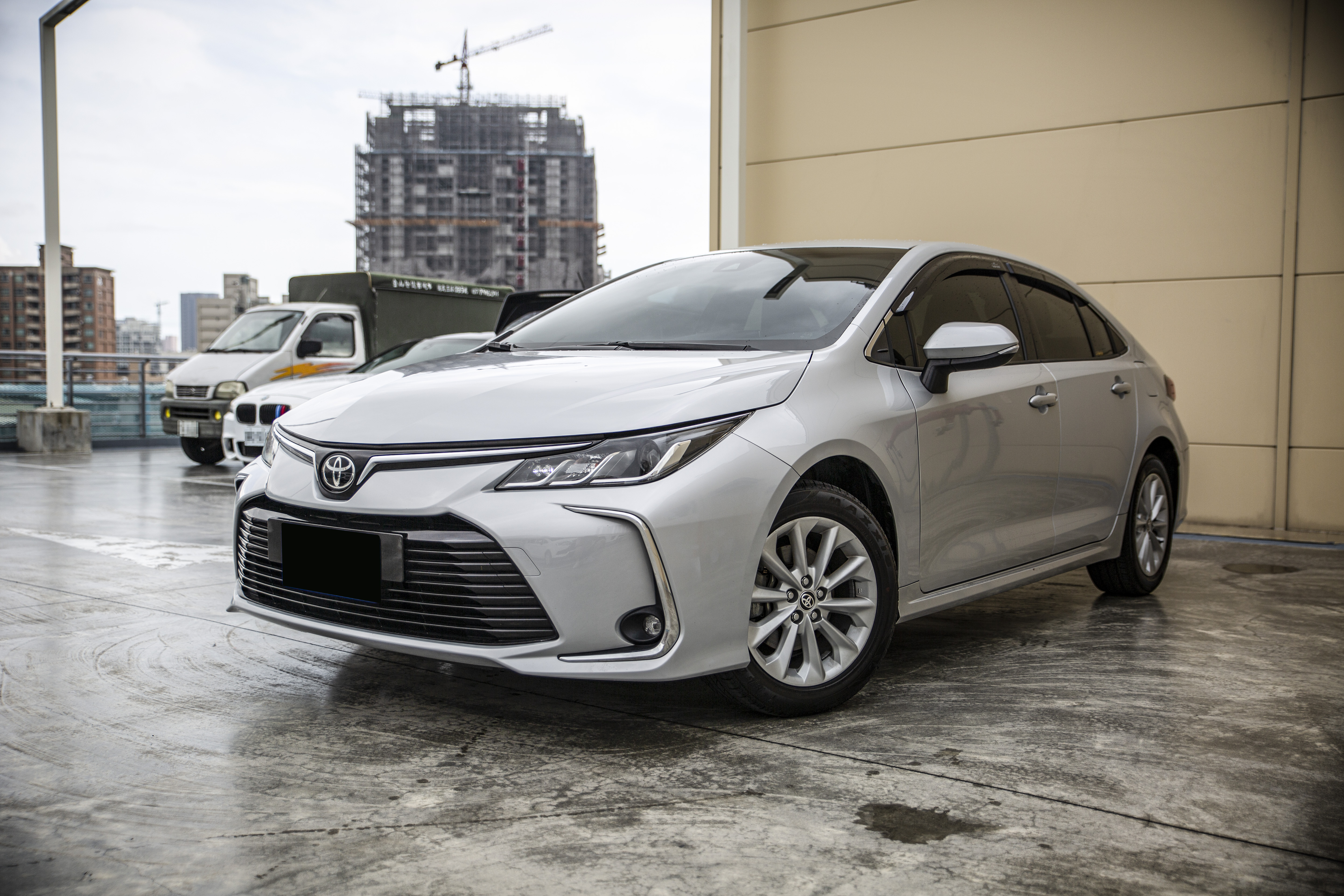 19年 Altis 尊爵頂級型 12代 7安 跟車 光條尾燈【中古車行情指標店】  第1張相片