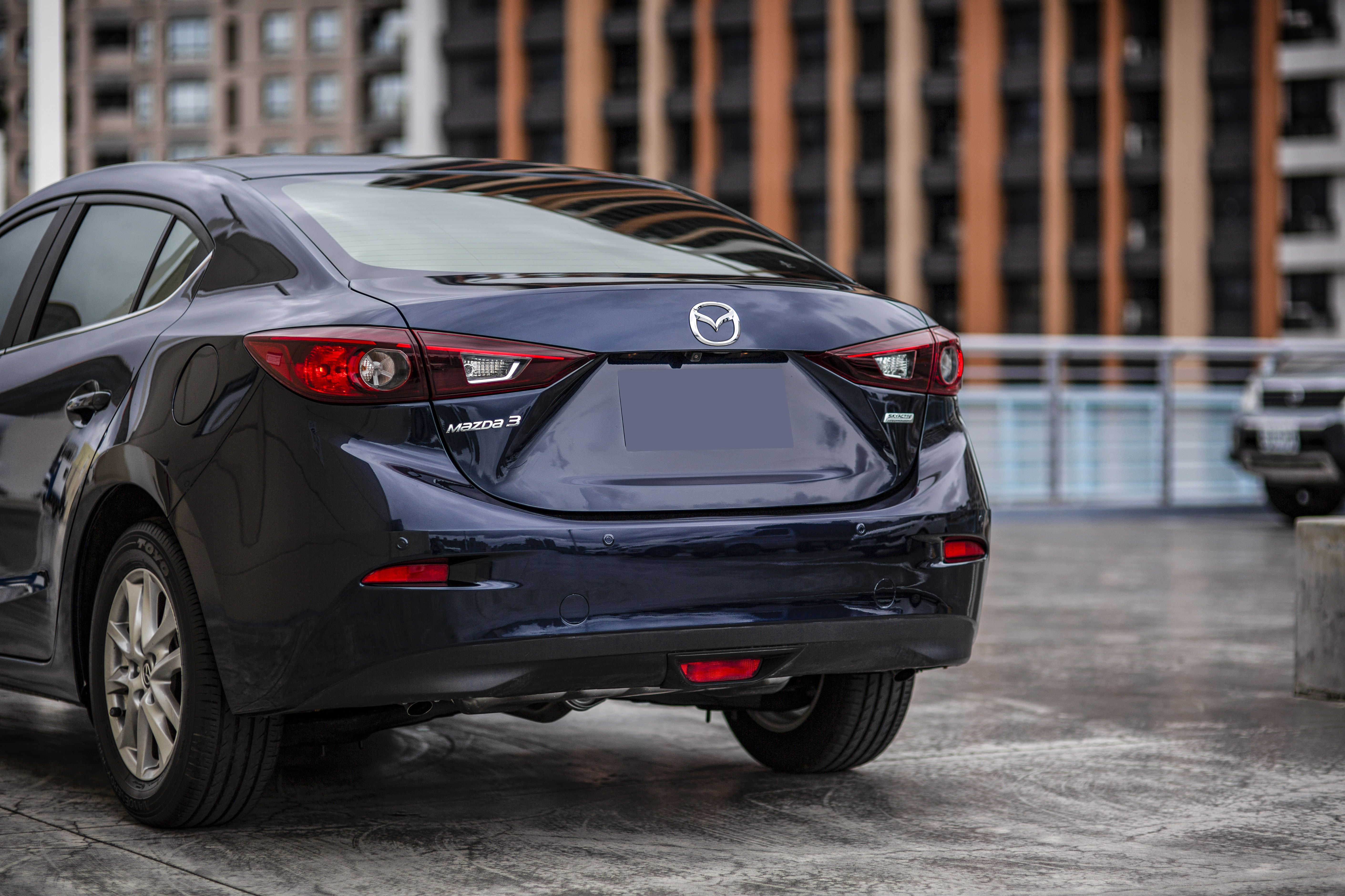 18年 Mazda3 4D 尊榮進化版 6安 定速 恆溫【實車價行情指標店】  第7張相片