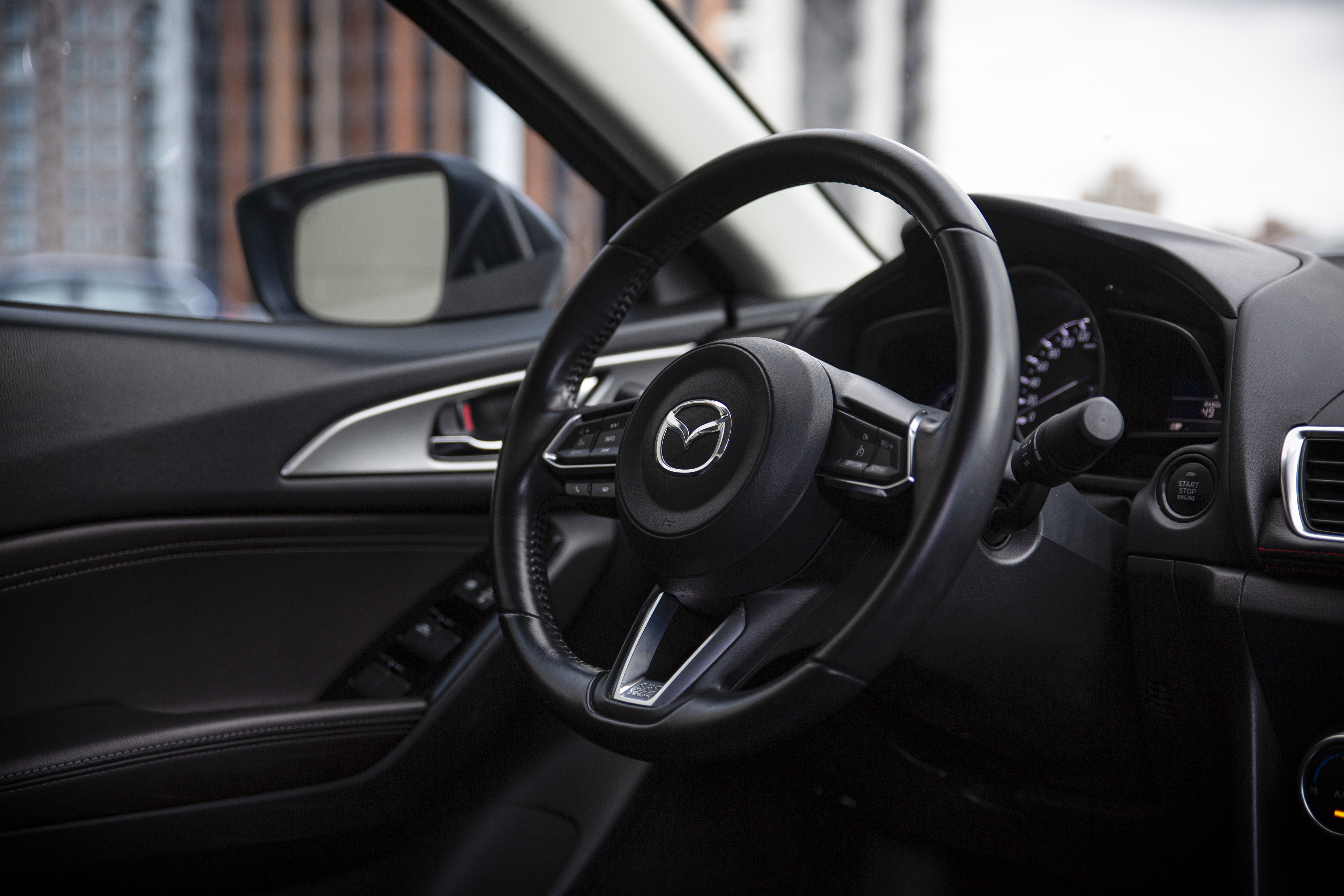 18年 Mazda3 4D 尊榮進化版 6安 定速 恆溫【實車價行情指標店】  第11張相片
