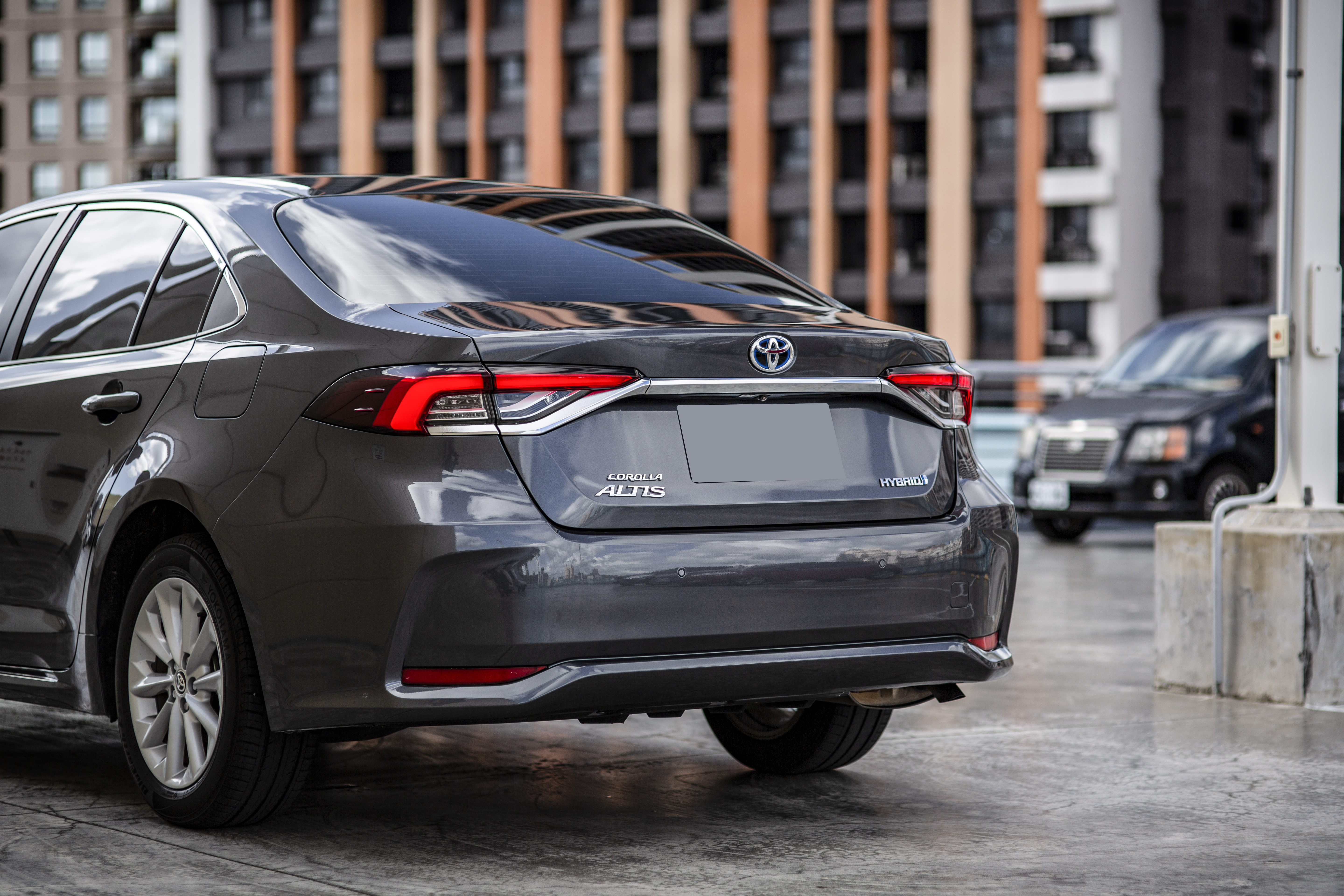 19年 Altis Hybrid 油電旗艦版 LED日行燈【中古車行情指標店】  第8張相片