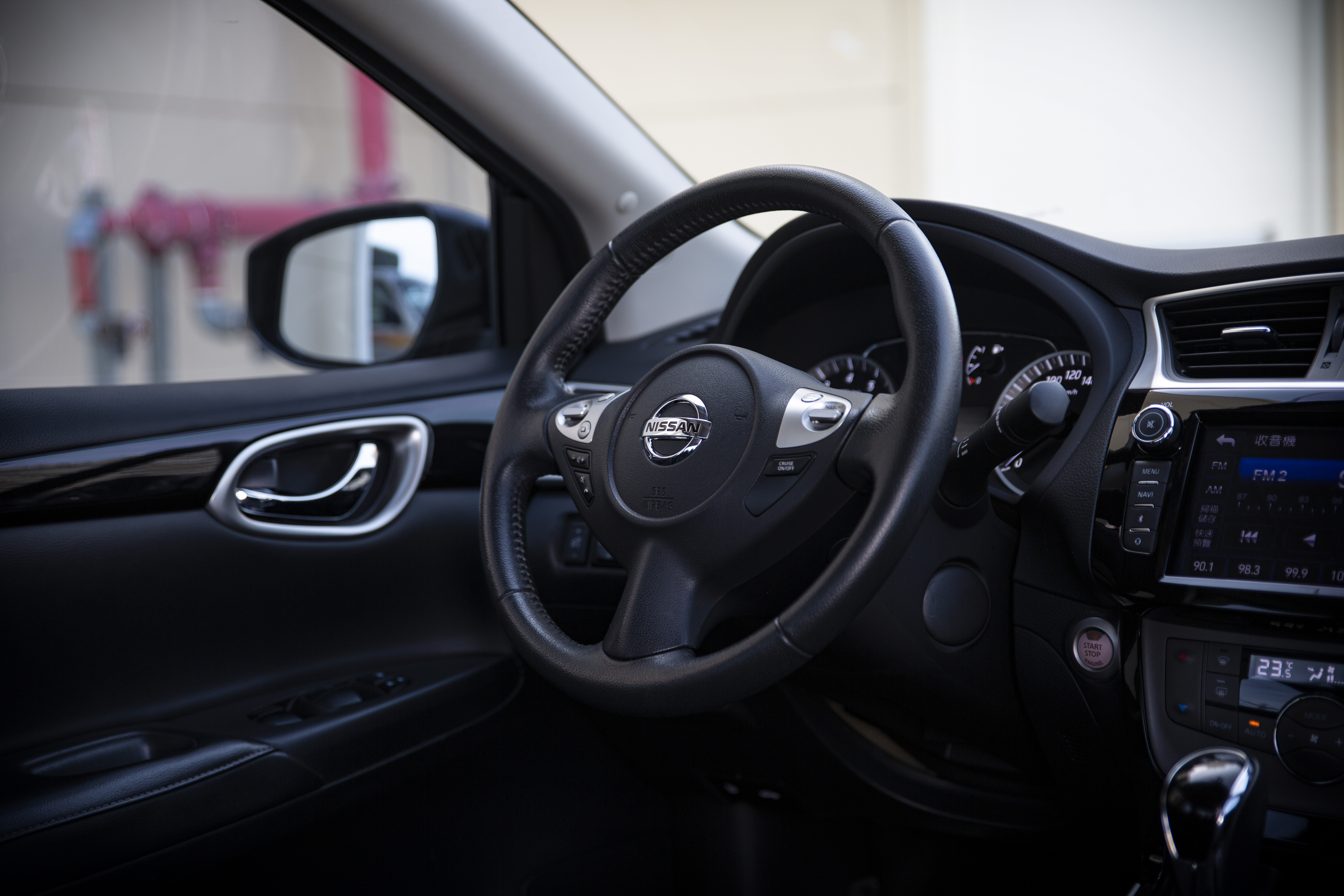 19年 Sentra 尊爵版 空力套件 6安 CarPlay【中古車行情指標店】  第12張相片