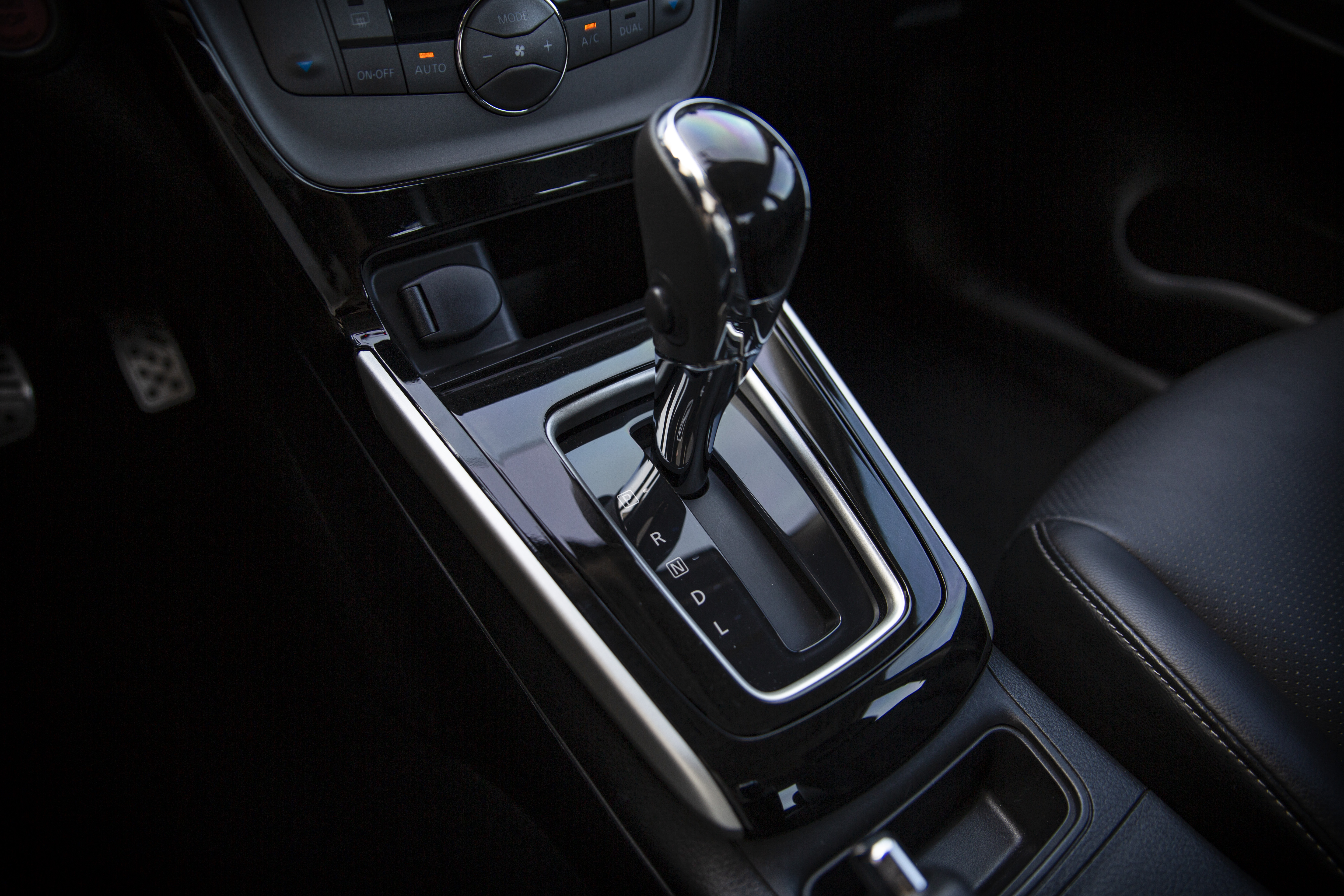 19年 Sentra 尊爵版 空力套件 6安 CarPlay【中古車行情指標店】  第15張相片