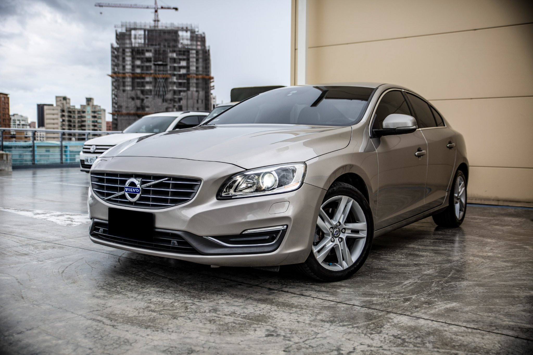 13年 S60 D4 柴油豪華型 新款車頭 極稀有【實車價行情指標店】  第1張相片