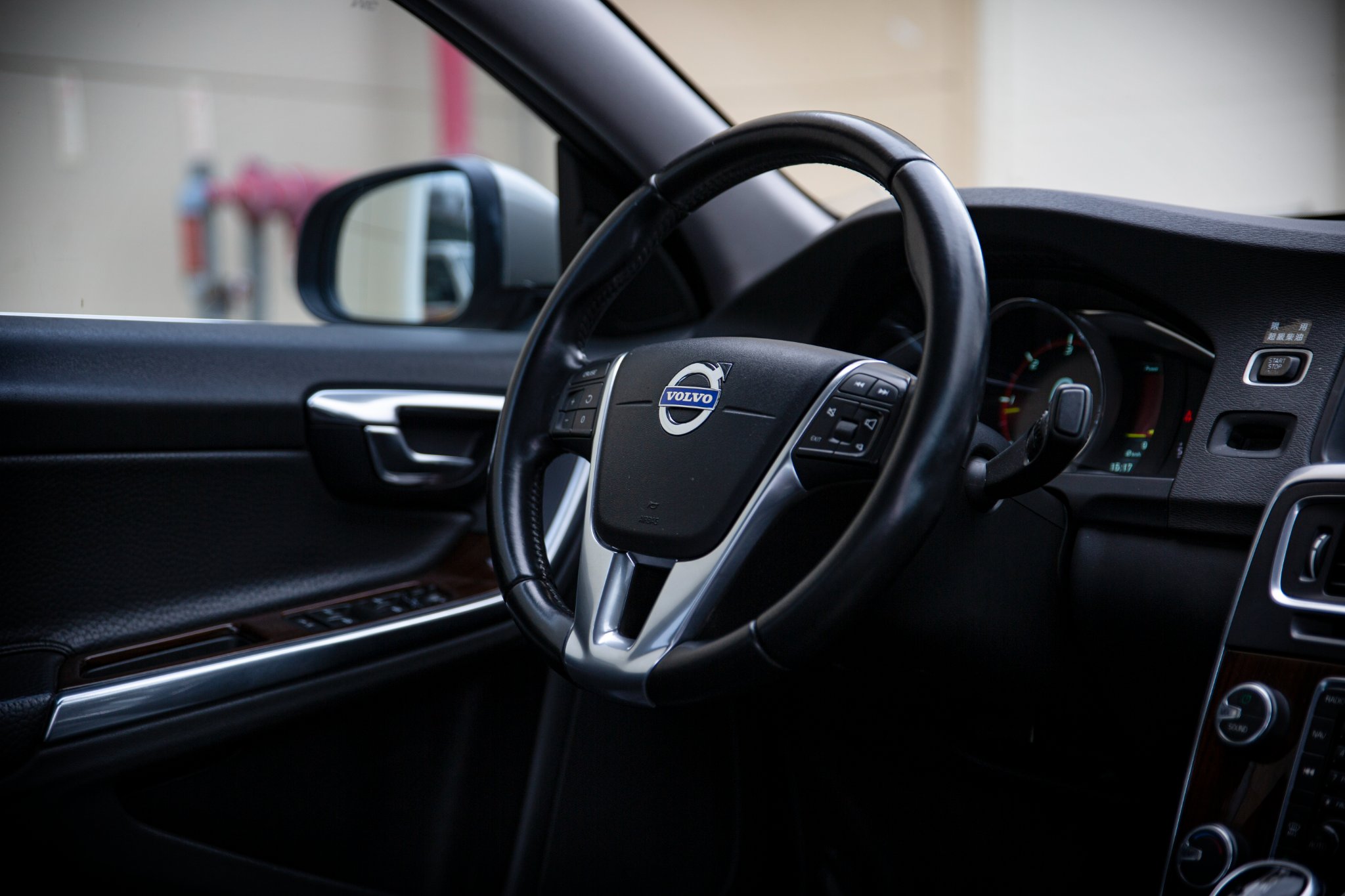 13年 S60 D4 柴油豪華型 新款車頭 極稀有【實車價行情指標店】  第2張相片