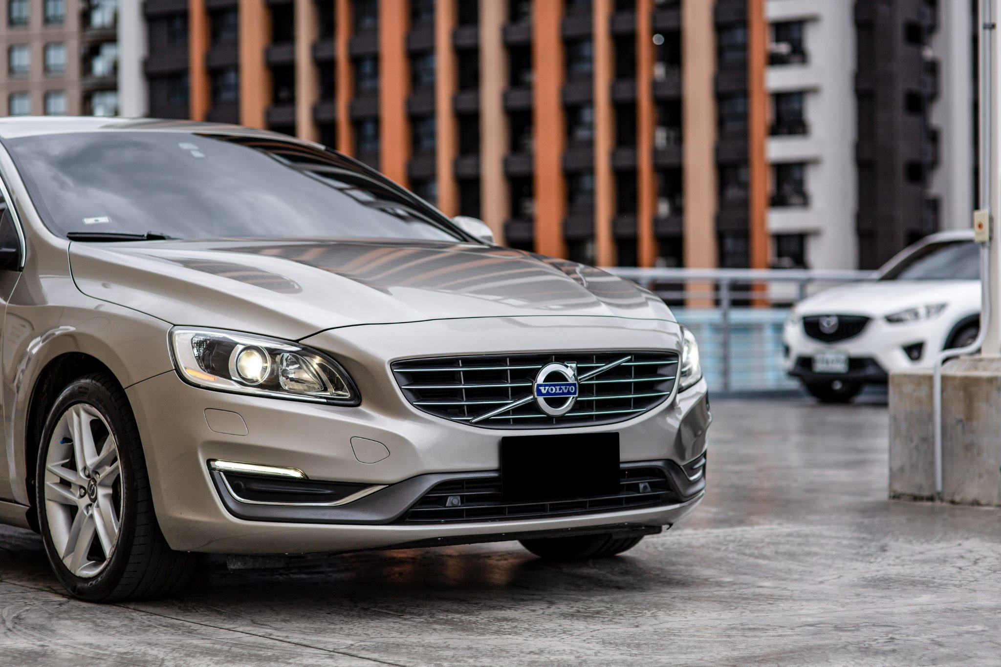13年 S60 D4 柴油豪華型 新款車頭 極稀有【實車價行情指標店】  第7張相片