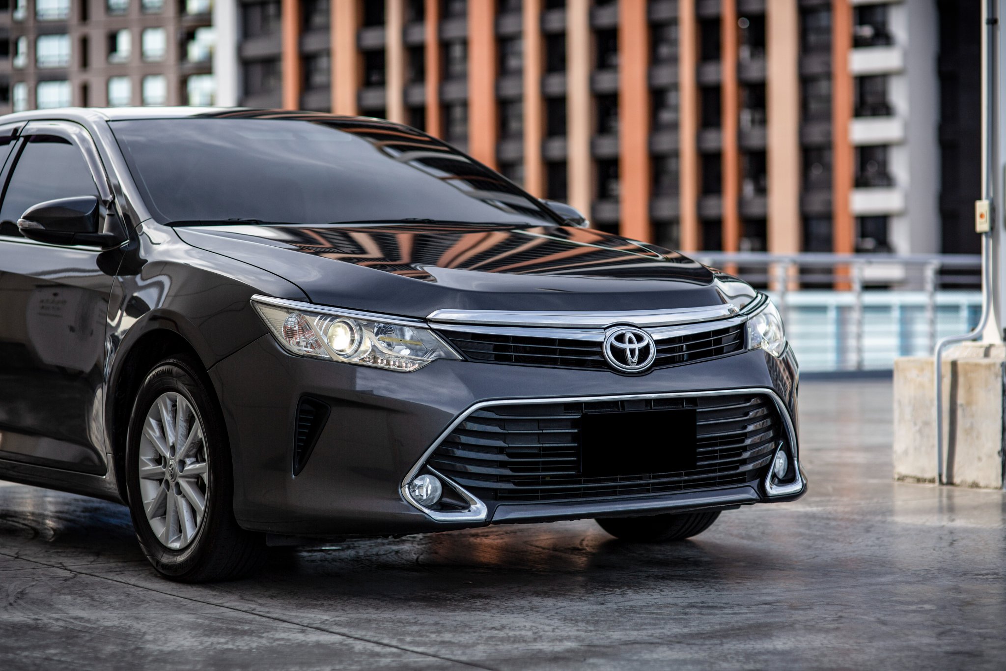 17年 Camry 汽油 7.5代小改款 冠美麗 循跡 恆溫【實車價行情指標店】  第5張相片