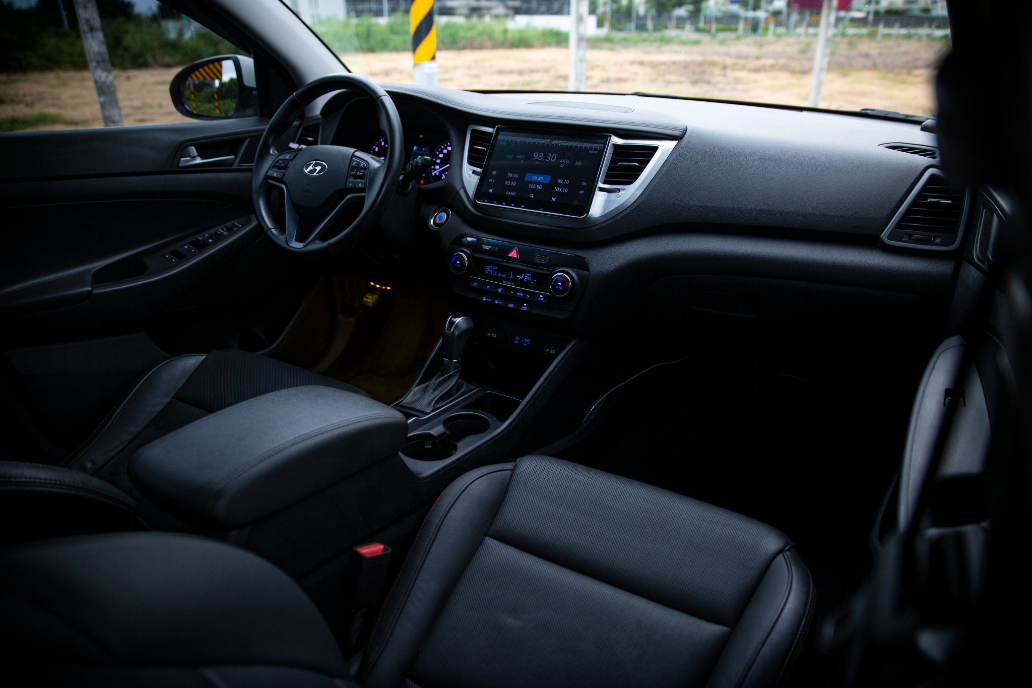 17年 Tucson 1.6汽油渦輪 免鑰匙 定速 電動椅【實車價行情指標店】  第2張相片