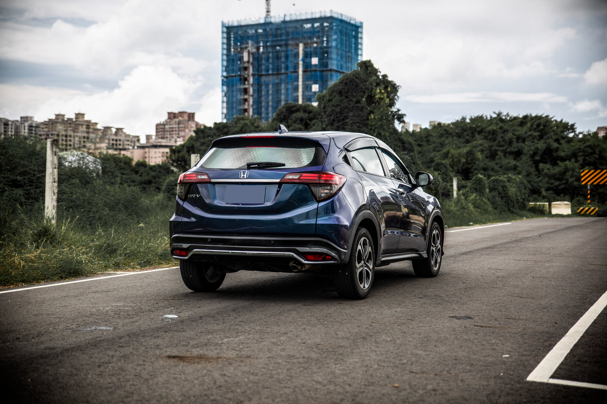 20年 HR-V S版 小改款 LED多光束頭燈 定速【實車價行情指標店】  第2張相片