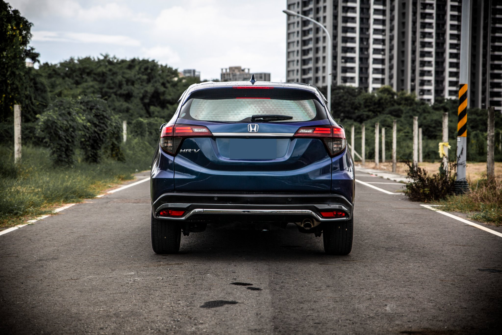 20年 HR-V S版 小改款 LED多光束頭燈 定速【實車價行情指標店】  第3張相片