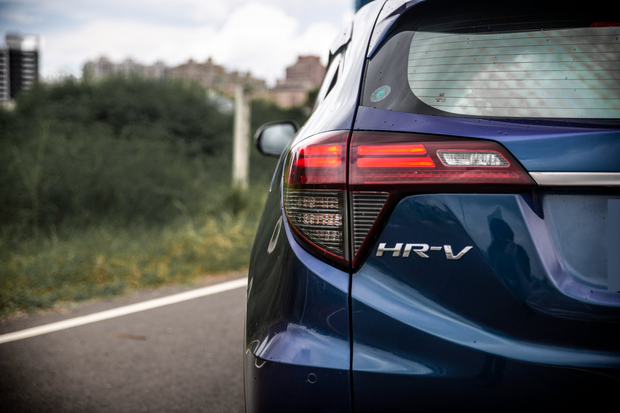 20年 HR-V S版 小改款 LED多光束頭燈 定速【實車價行情指標店】  第8張相片