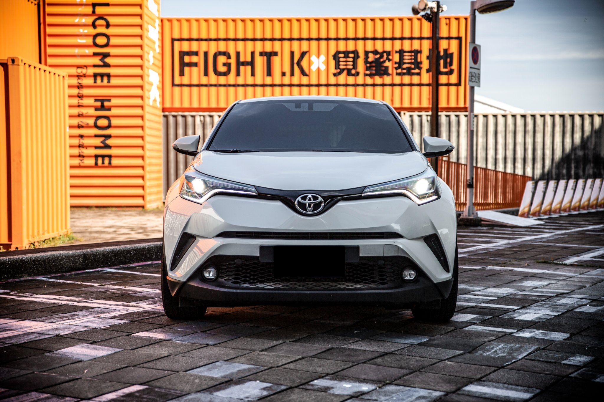 18年 C-HR 豪華版 LED頭尾燈 7安 加熱椅【實車價行情指標店】  第7張相片