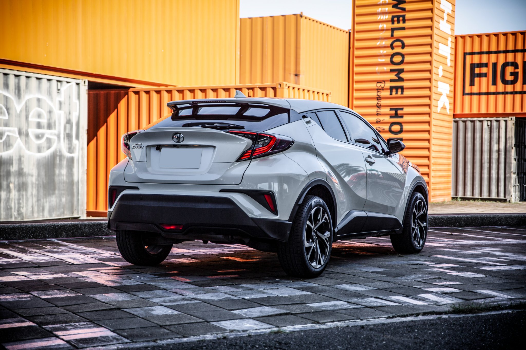 18年 C-HR 豪華版 LED頭尾燈 7安 加熱椅【實車價行情指標店】  第9張相片