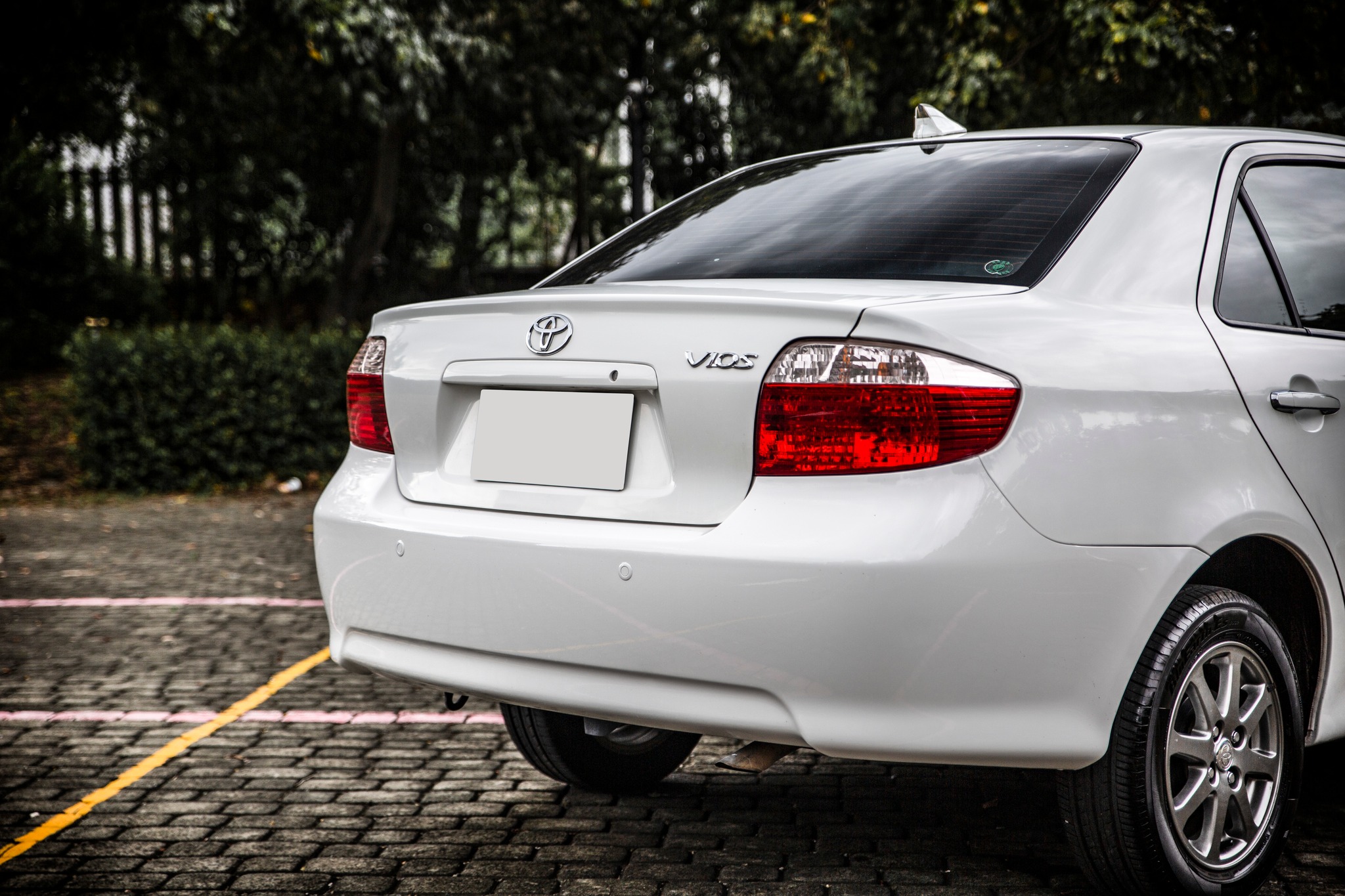 13年 Vios 1.5E 小改款 雙安 ABS 倒車雷達【實車價行情指標店】  第2張相片