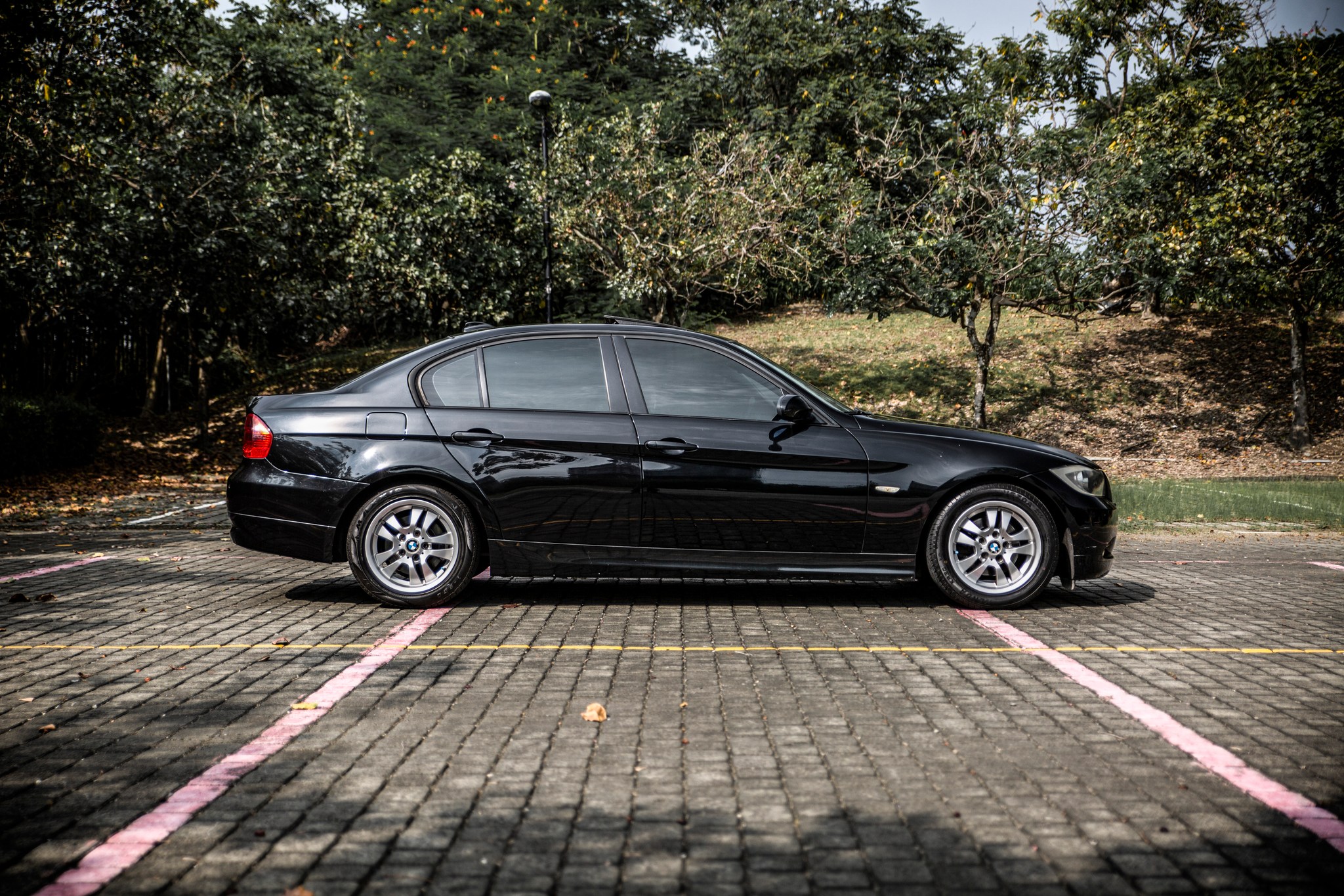 06年 320i E90 年跑僅1萬 6安 動態穩定 循跡【實車價行情指標店】  第8張相片