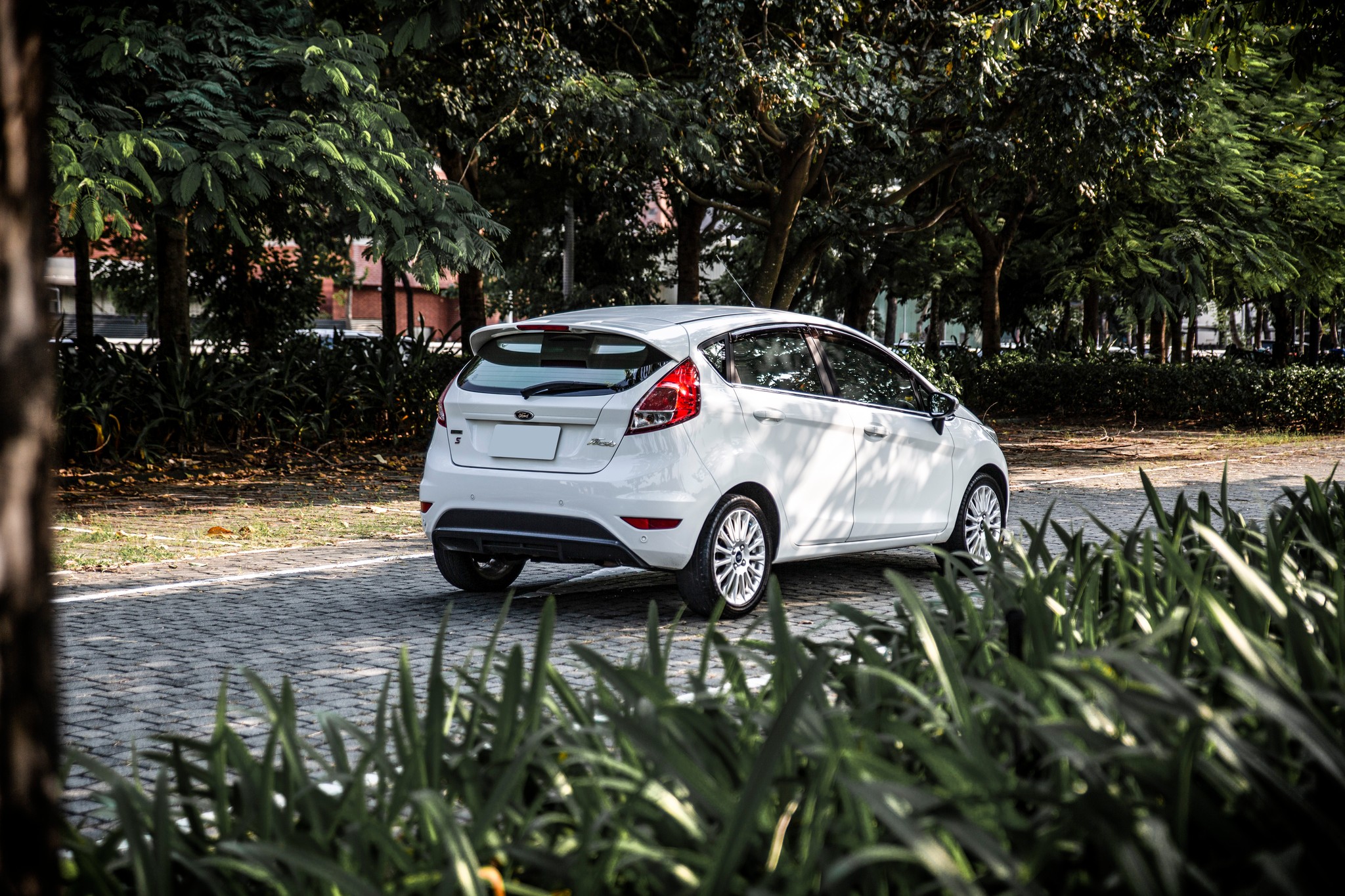 14年 Fiesta 1.0 EcoBoost 頂級型 6安【實車價行情指標店】  第4張相片