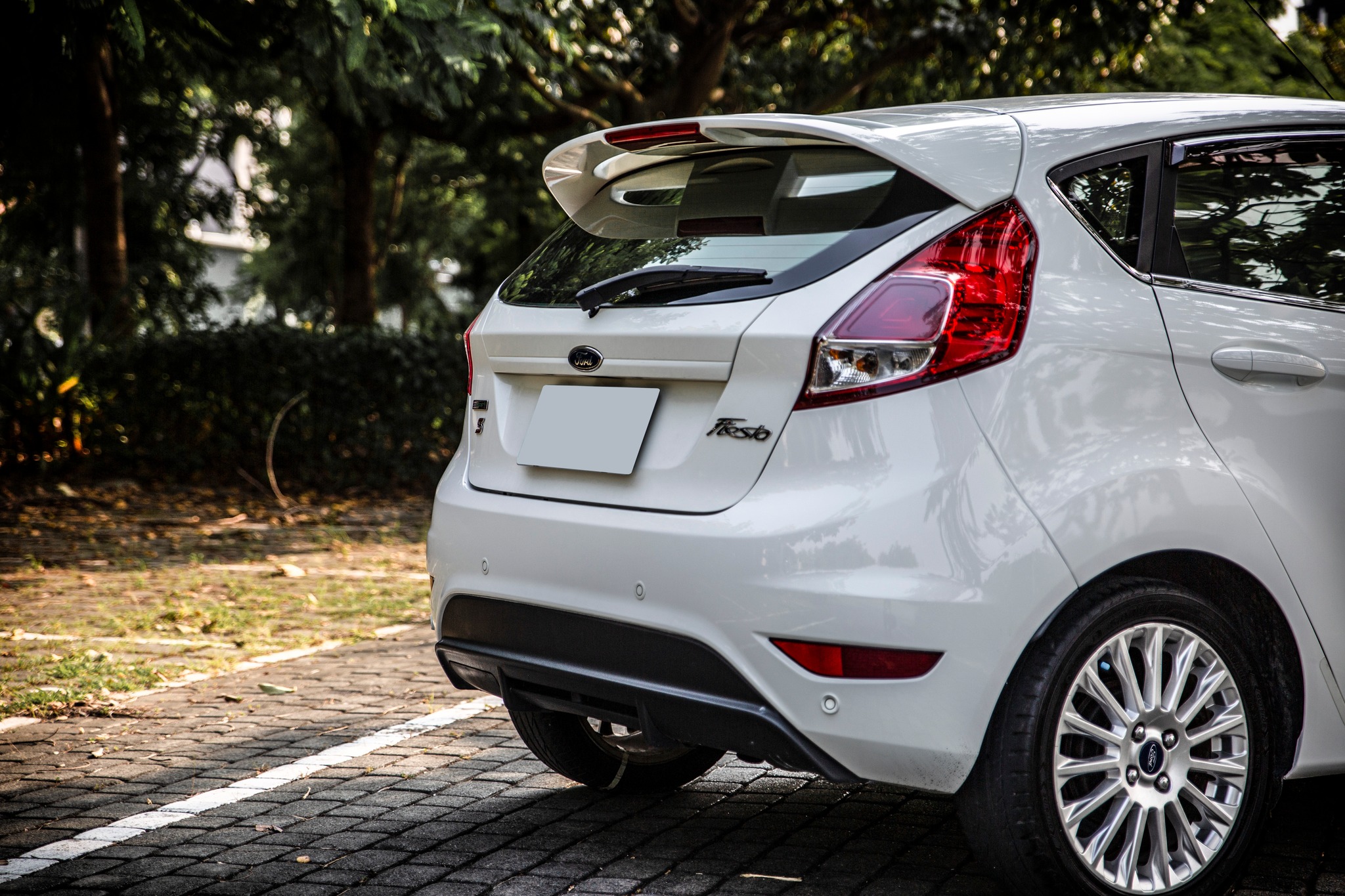 14年 Fiesta 1.0 EcoBoost 頂級型 6安【實車價行情指標店】  第5張相片