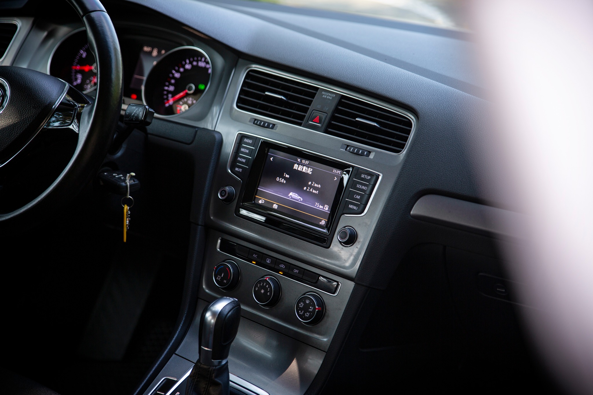 14年 Golf 1.2CL 頂級版 定速 稅金僅8640【實車價行情指標店】  第13張相片