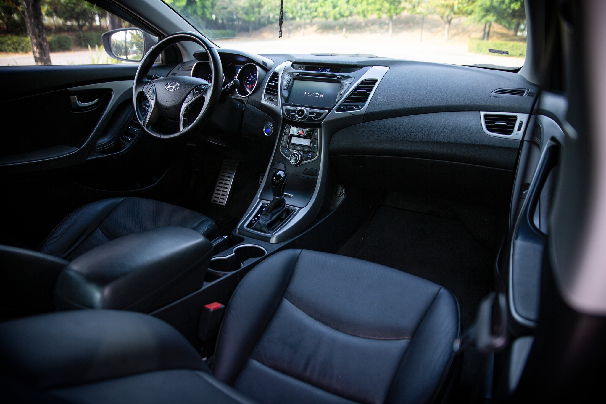 14年 Elantra EX 旗艦版 6安 定速 安卓機【實車價行情指標店】  第9張相片