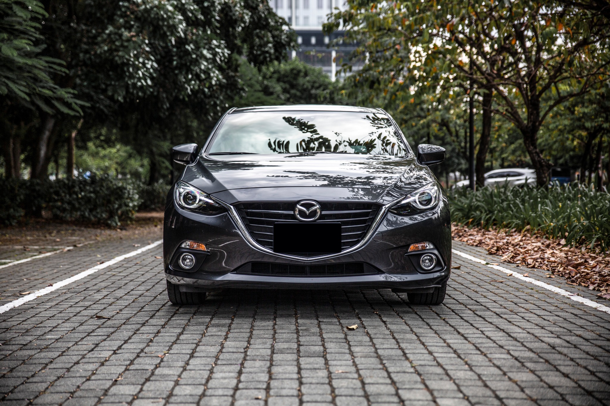 16年 Mazda3 4D 頂級型 鋼鐵灰 抬顯 盲點【實車價行情指標店】  第8張相片