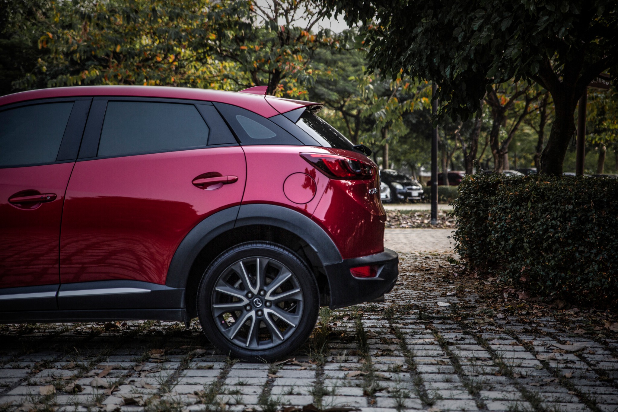 17年 CX-3 汽油頂級型 6安 定速 恆溫 導航【實車價行情指標店】  第4張相片