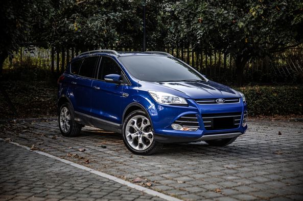 13年 Kuga 2.0旗艦 4WD 電尾門 渦輪242匹【實車價行情指標店】  第1張相片