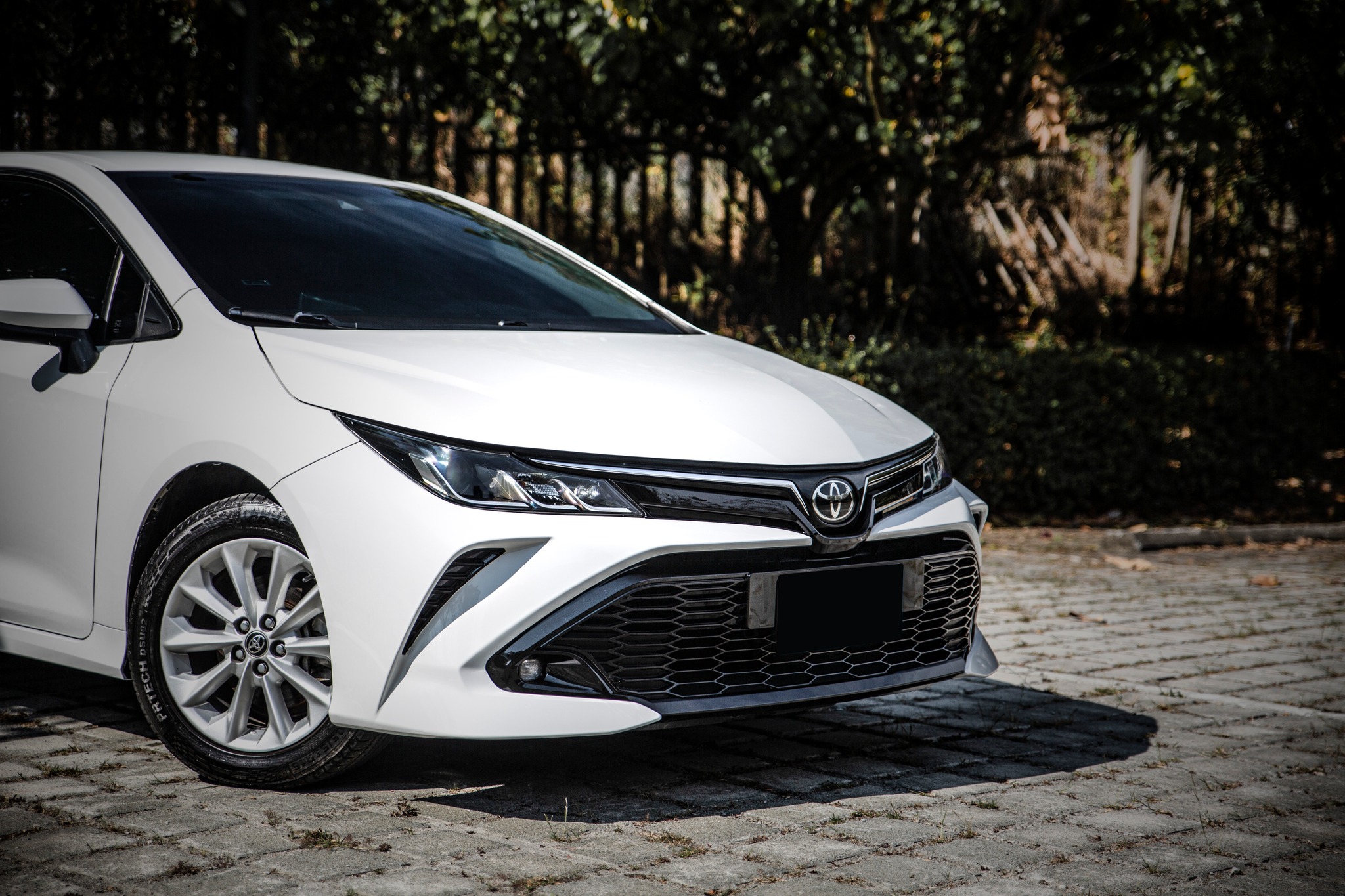 【滿18歲即可申貸】20年 Altis 經典版 改GR大包 7安 自動跟車  第2張相片