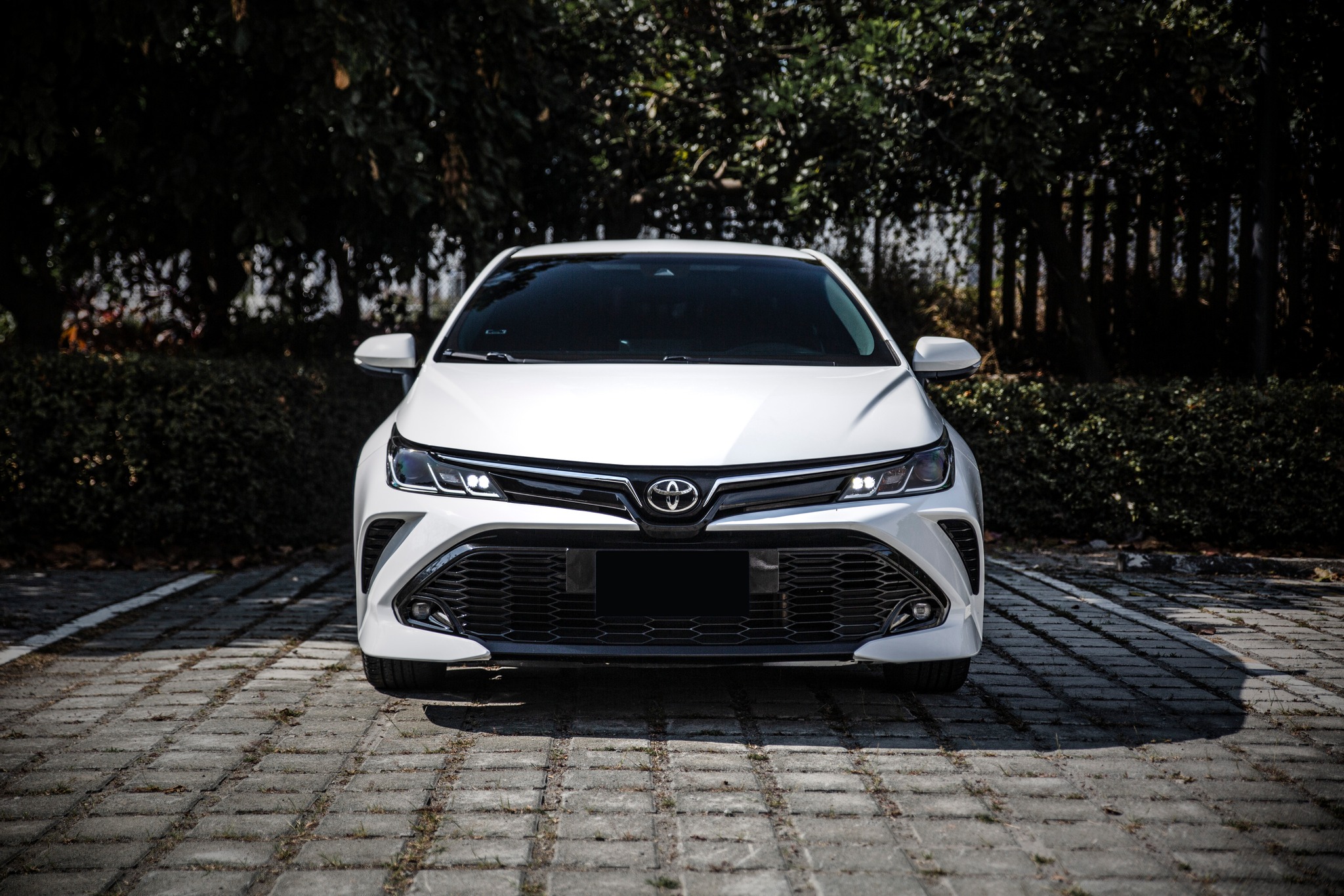 【滿18歲即可申貸】20年 Altis 經典版 改GR大包 7安 自動跟車  第9張相片