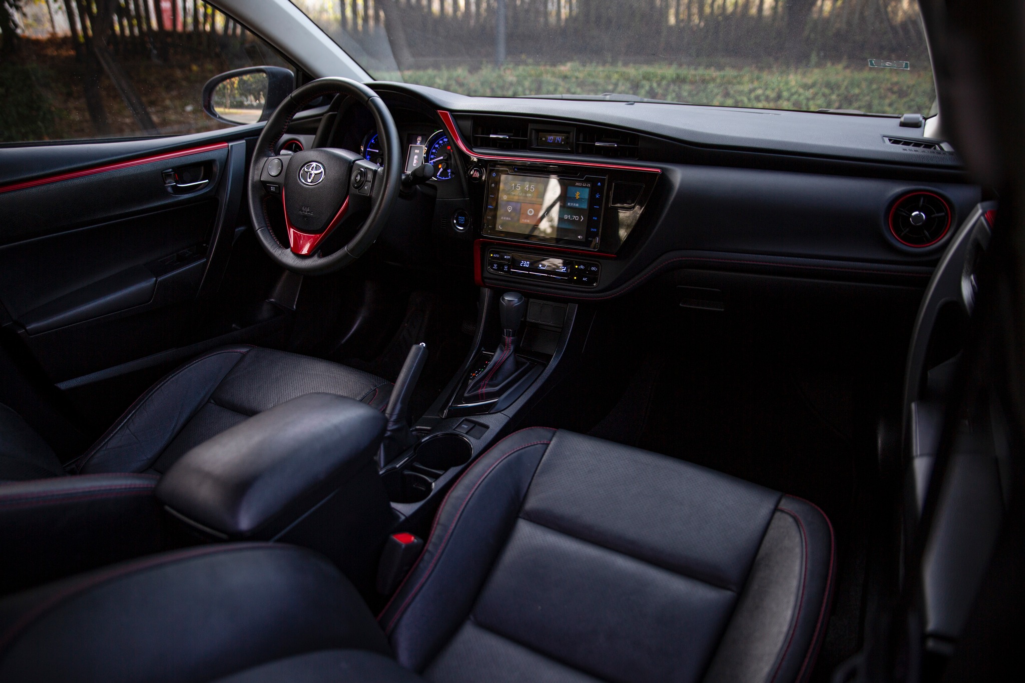 【滿18歲即可申貸】18年 Altis X版 11.5代 盲點 8安 LED頭燈  第6張相片
