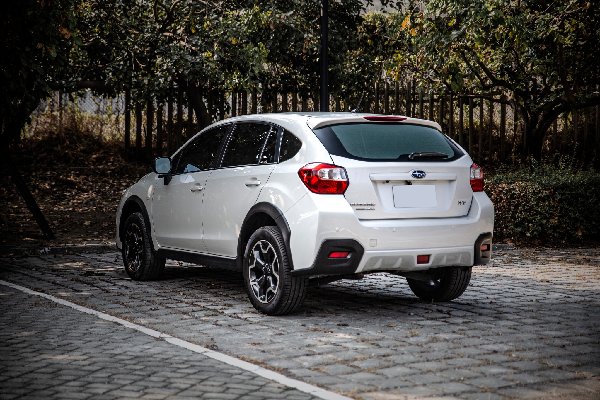 【滿18歲即可申貸】13年 Subaru XV 2.0-i版 恆溫 四輪傳動  第4張相片
